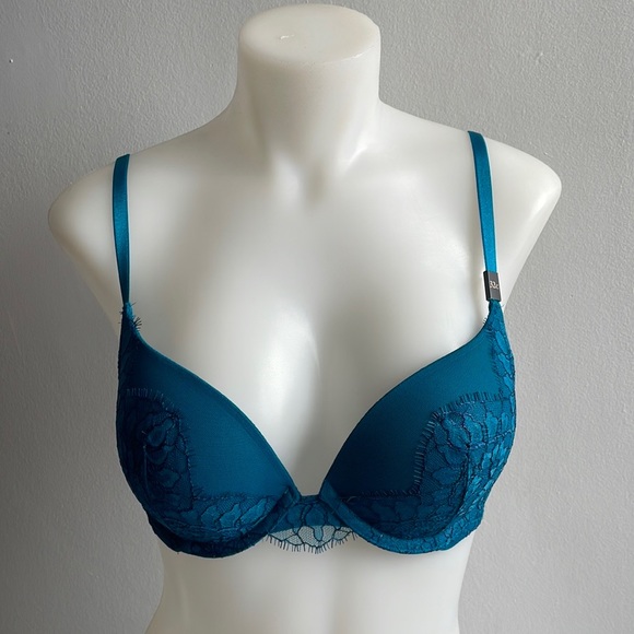 Turquoise Victoria’s Secret Very Sexy Push Up Bra 32C - Picture 6 of 7